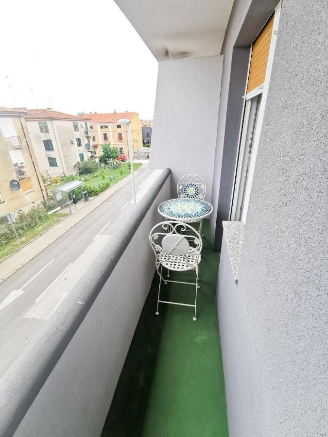 Sea Star Apartment Pula Buitenkant foto